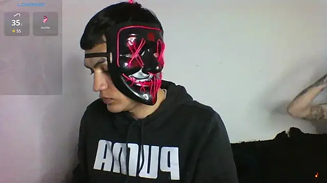 Tifanny Sweett online show from November 2025 08:30:01 AM