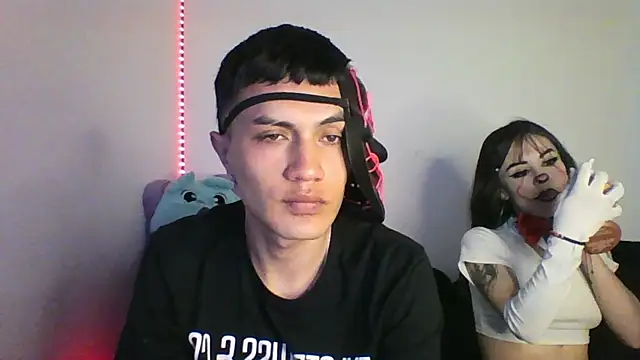 Tifanny Sweett online show from November 2025 06:19:01 AM