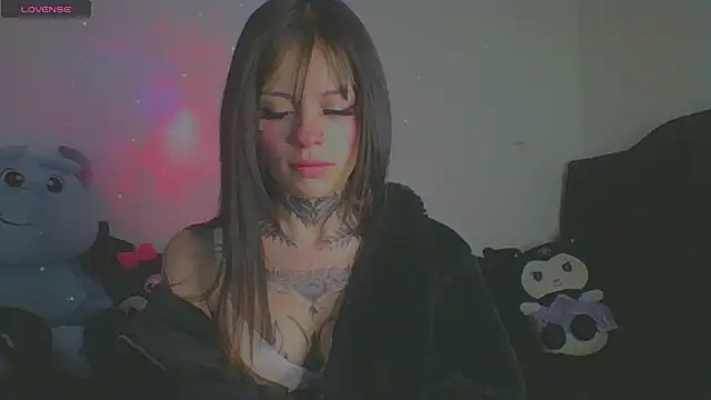 Tifanny Sweett online show from October 2025 04:33:01 AM