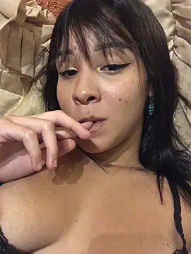 Snapshot of maluzinha2023 chatting on March 2026 12:33:01 AM maluzinha2023 online show from March 2026 12:33:01 AM