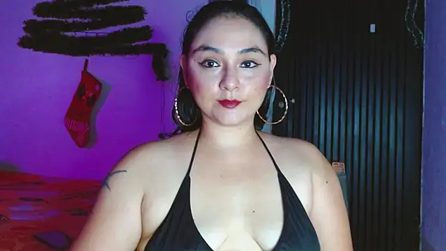 Snapshot of Kaory_32 chatting on December 2025 09:09:02 PM Kaory 32 online show from December 2025 09:09:02 PM