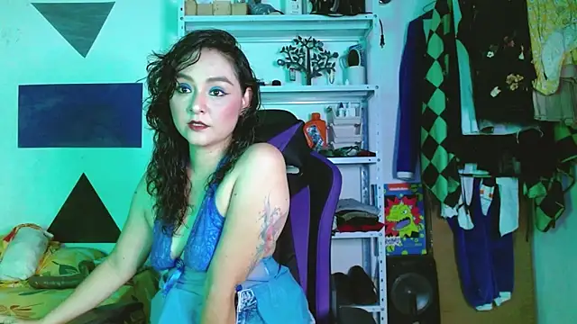 Kaory 32 online show from April 2026 07:18:01 PM