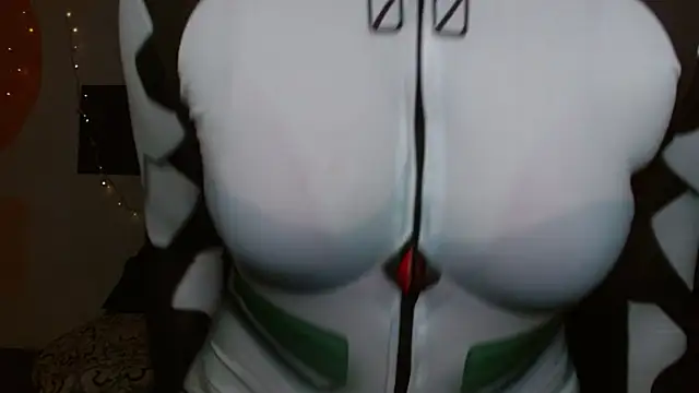 Snapshot of Kaory_32 chatting on October 2025 06:01:01 AM Kaory 32 online show from October 2025 06:01:01 AM