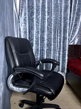 Snapshot of Ritu-Babe chatting on October 2025 06:20:02 PM Ritu-Babe online show from October 2025 06:20:02 PM