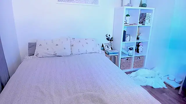 Sasha Miro online show from February 2026 02:00:01 AM