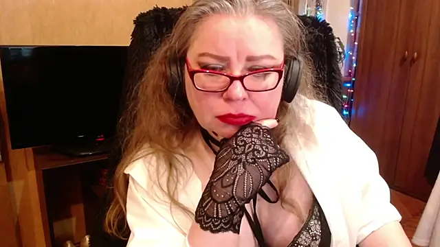 Miss Tress online show from February 2025 11:32:01 PM