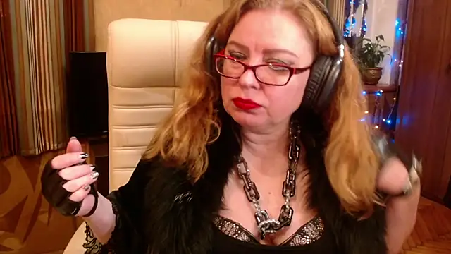 Miss Tress online show from October 2025 09:59:01 PM