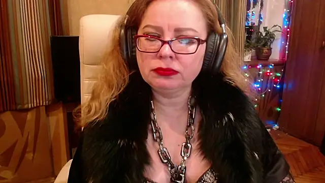 Miss Tress online show from October 2025 10:20:01 PM