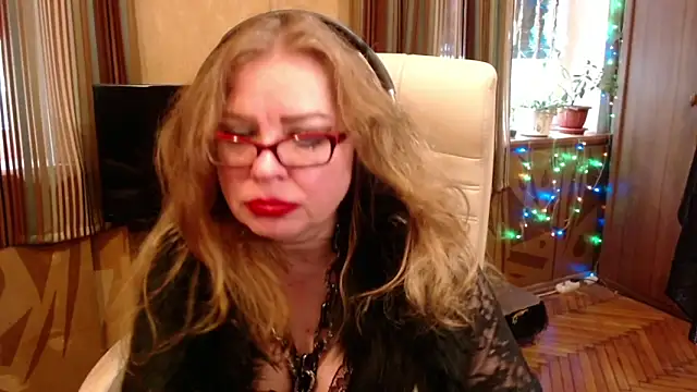 Snapshot of Miss_Tress chatting on May 2026 08:13:01 AM Miss Tress online show from May 2026 08:13:01 AM