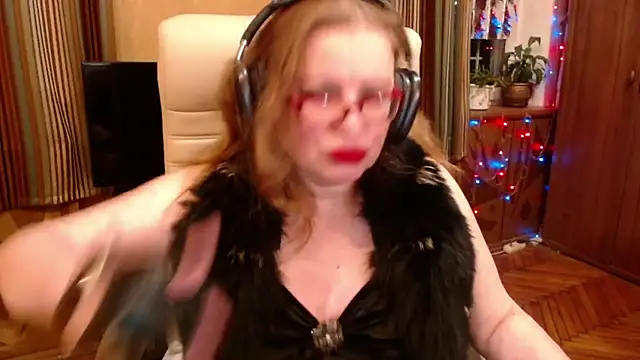 Miss Tress online show from February 2026 10:09:02 PM