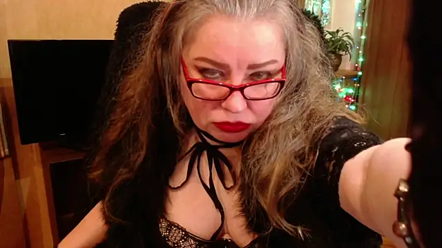 Miss Tress online show from January 2025 08:09:01 PM
