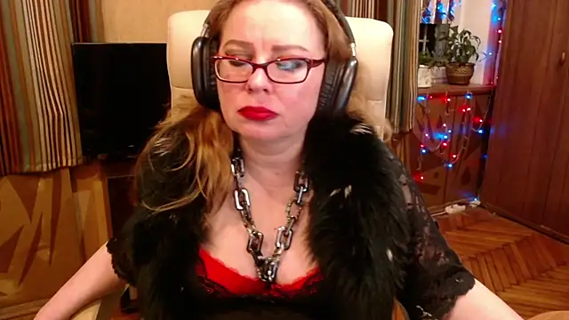 Miss Tress online show from February 2026 09:45:01 PM