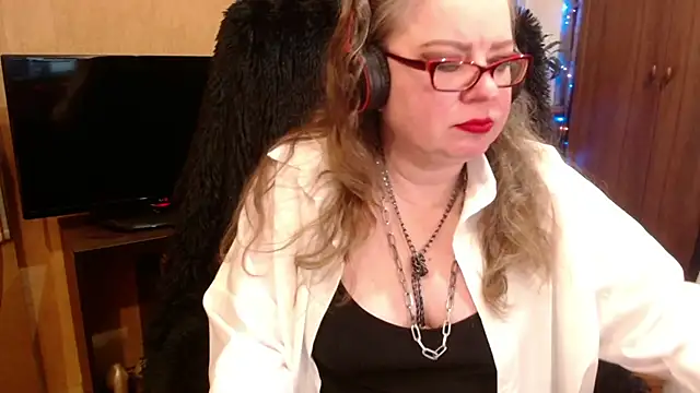 Miss Tress online show from February 2025 07:06:02 PM