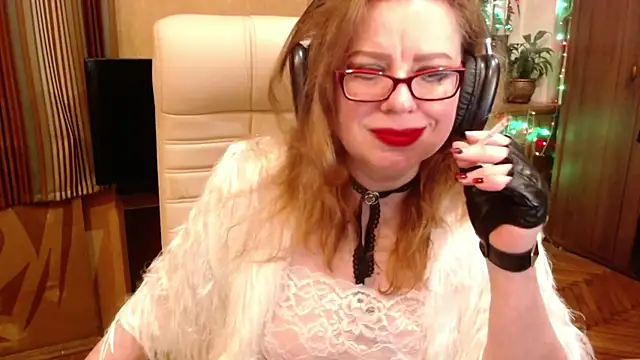 Miss Tress online show from February 2026 08:55:02 PM