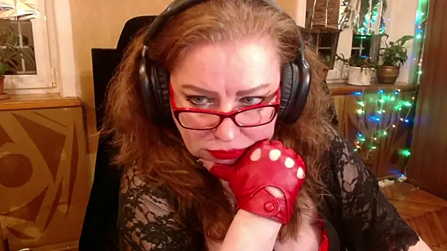 Miss Tress online show from September 2025 09:55:01 PM