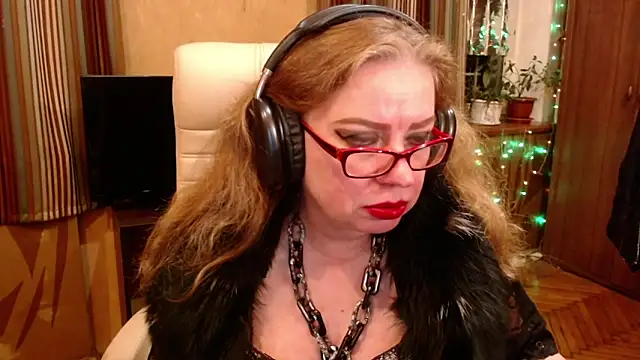 Snapshot of Miss_Tress chatting on May 2026 10:29:01 PM Miss Tress online show from May 2026 10:29:01 PM