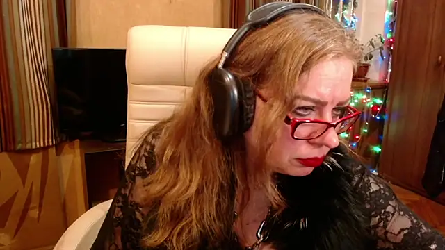 Miss Tress online show from June 2026 10:11:02 PM