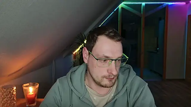 Snapshot of Relsxboy chatting on January 2025 05:15:01 PM Relsxboy online show from January 2025 05:15:01 PM