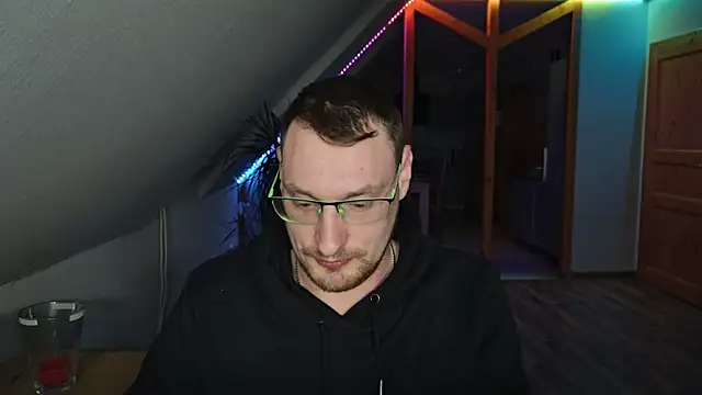 Snapshot of Relsxboy chatting on February 2025 05:30:02 PM Relsxboy online show from February 2025 05:30:02 PM