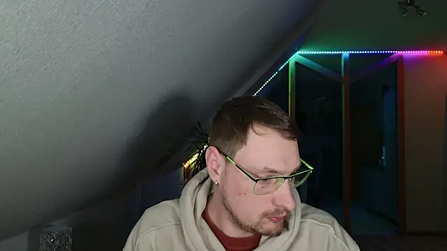 Snapshot of Relsxboy chatting on March 2025 09:54:02 PM Relsxboy online show from March 2025 09:54:02 PM