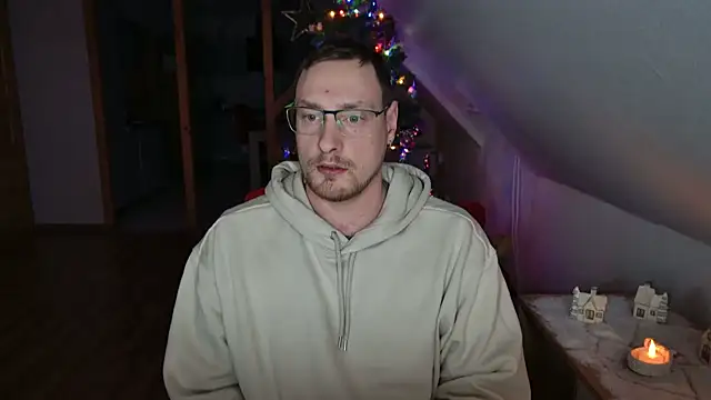 Snapshot of Relsxboy chatting on December 2024 05:02:01 PM Relsxboy online show from December 2024 05:02:01 PM