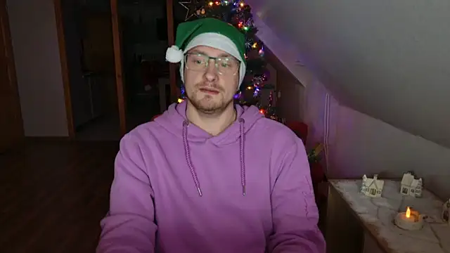 Snapshot of Relsxboy chatting on December 2024 08:36:01 PM Relsxboy online show from December 2024 08:36:01 PM