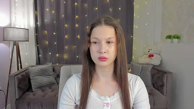 Cute  Alicia online show from February 2025 12:30:01 AM