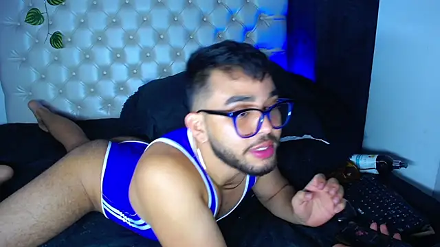 AlanDaviss online show from December 2024 03:47:02 AM