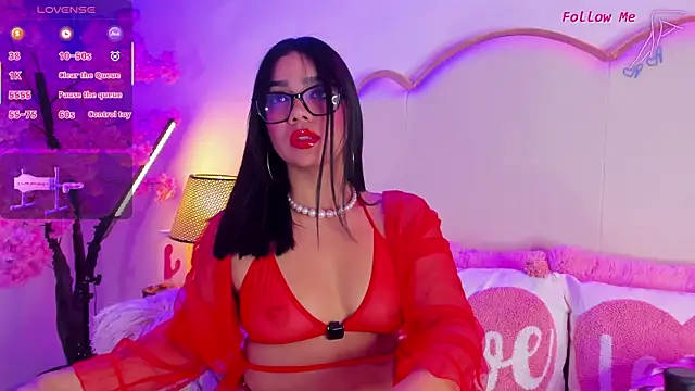 SenniaBella online show from November 2025 02:09:01 PM