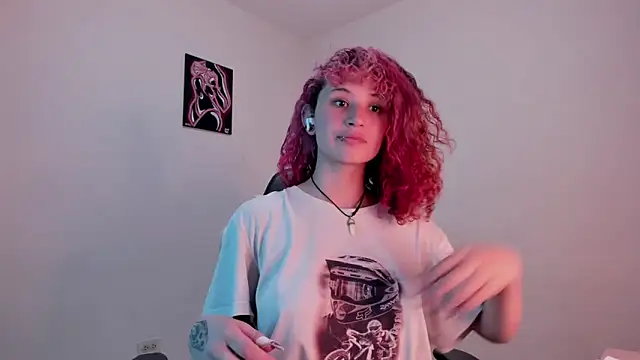 Snapshot of valent_27 chatting on November 2025 01:05:01 AM valent 27 online show from November 2025 01:05:01 AM