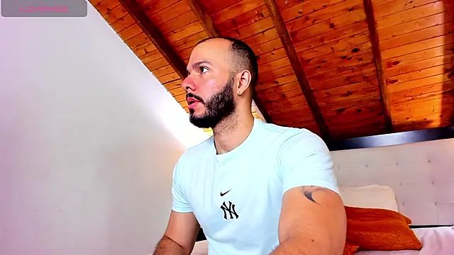 Tom Bailey online show from October 2025 12:50:01 PM