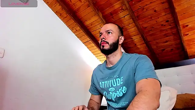 Tom Bailey online show from December 2025 12:44:02 PM