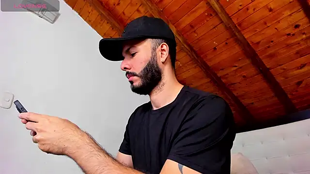 Tom Bailey online show from April 2026 03:27:01 PM