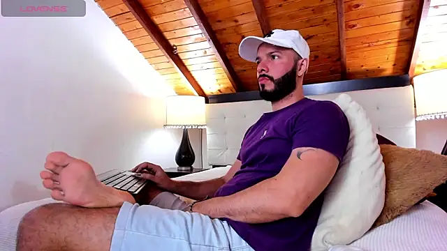 Tom Bailey online show from November 2025 02:42:01 PM