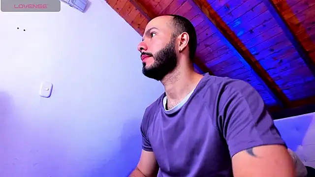 Tom Bailey online show from April 2026 12:50:02 PM