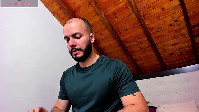 Tom Bailey online show from March 2026 12:49:01 PM