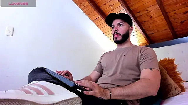 Tom Bailey online show from January 2026 12:56:01 PM