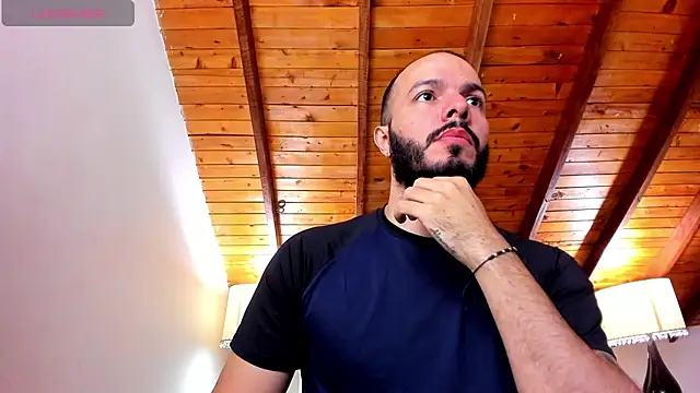 Tom Bailey online show from November 2025 12:38:01 PM