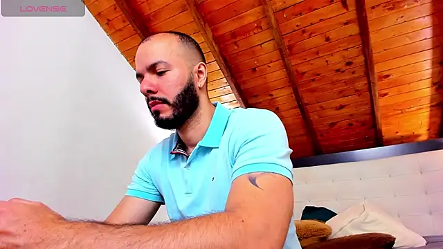 Tom Bailey online show from November 2025 01:37:01 PM