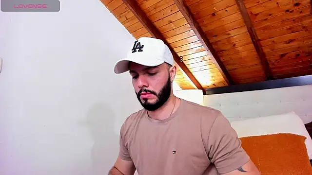 Tom Bailey online show from October 2025 12:39:01 PM