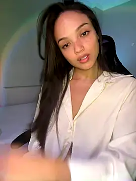 Snapshot of MisFrekcles_ chatting on November 2025 10:30:02 AM MisFrekcles online show from November 2025 10:30:02 AM