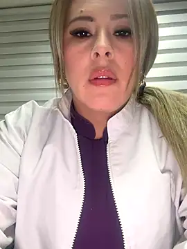 ALONDRAMILF online show from December 2025 01:30:02 AM