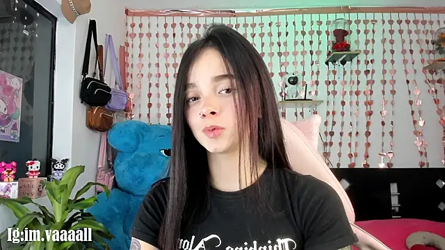 lucyy tay online show from September 2025 11:21:02 PM