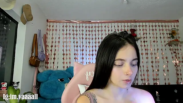 lucyy tay online show from September 2025 09:58:01 PM