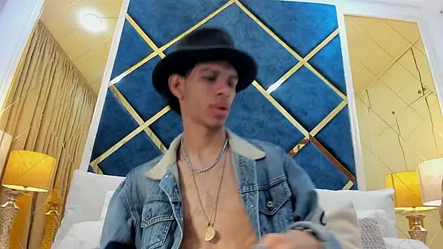 TomyMosterCock online show from April 2026 08:32:01 PM