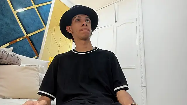 TomyMosterCock online show from April 2026 10:11:01 PM