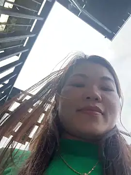 Emily 9xx online show from March 2026 03:46:01 AM