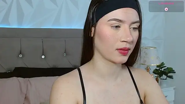 Gwen drew online show from November 2025 12:52:02 PM