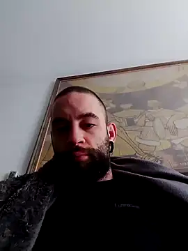 Snapshot of bearguy998 chatting on December 2024 12:25:02 PM bearguy998 online show from December 2024 12:25:02 PM