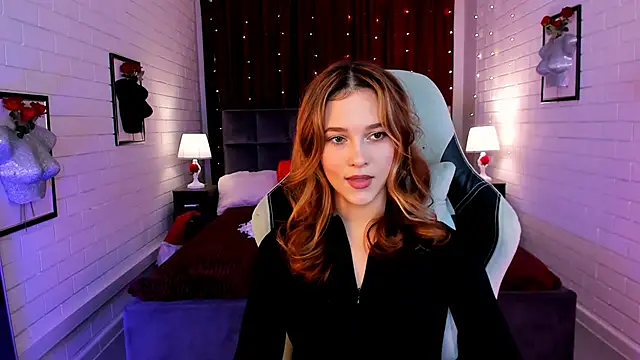 LolaLemona online show from February 2025 09:15:01 AM